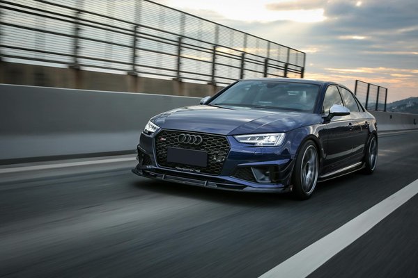 Wat zijn de voordelen van vloeistofgekoelde motoren ten opzichte van luchtgekoelde motoren?